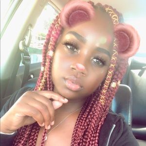 Meet your Posher, Karima